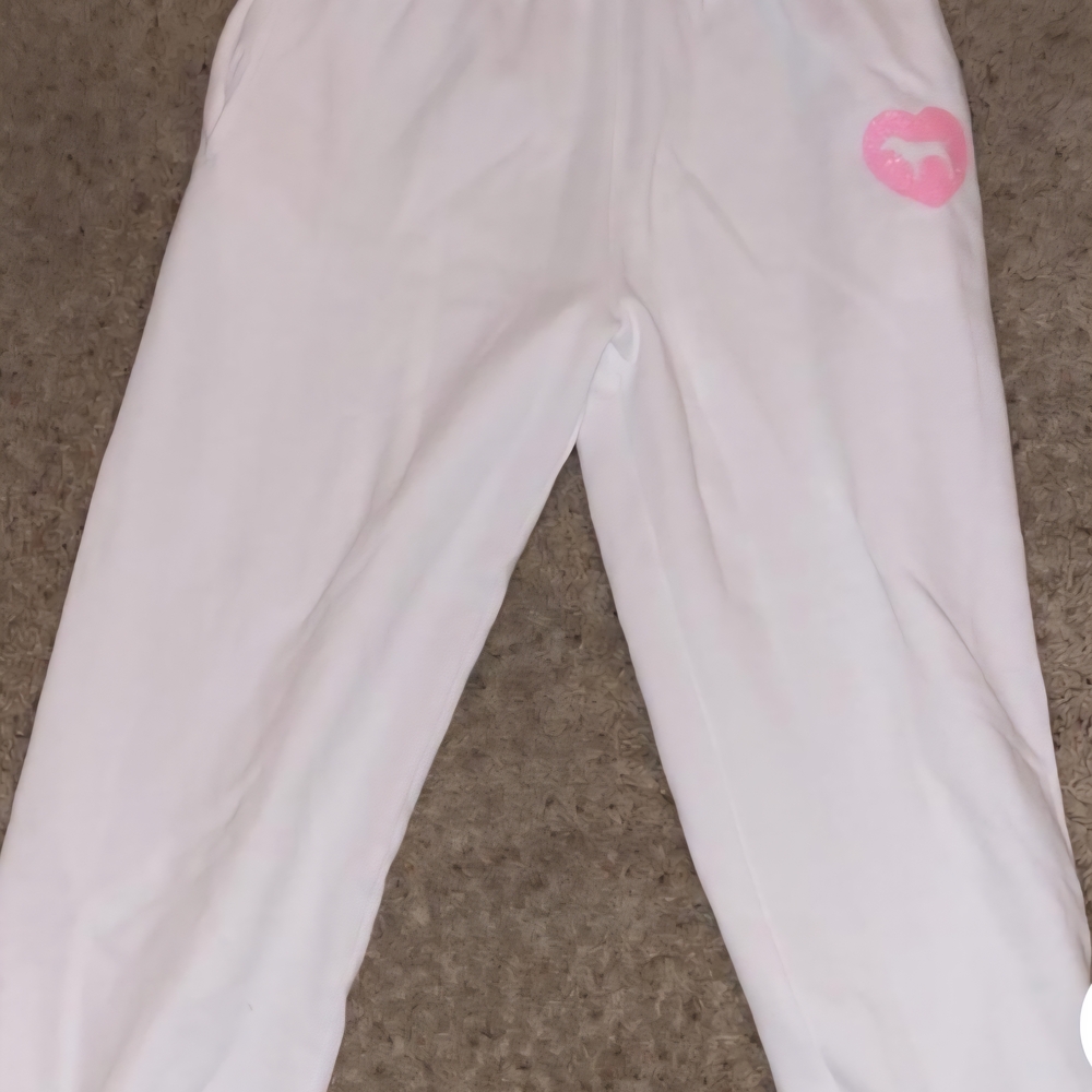 PINK Victoria's Secret White Joggers with Pink Heart Accent